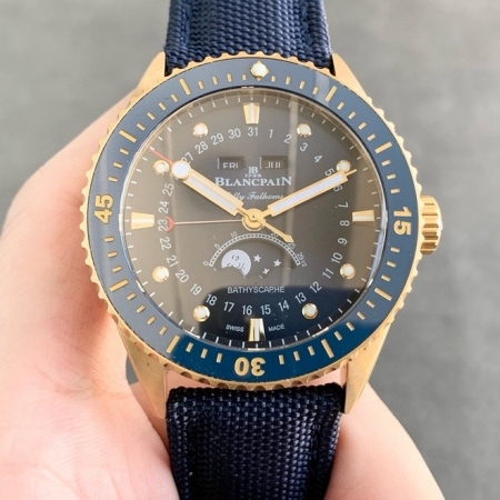 TW出品 宝珀五十噚系列5054-1110-B52A男士多功能机械腕表 搭载6654.P自动机械机芯 直径43毫米，厚度13.3毫米